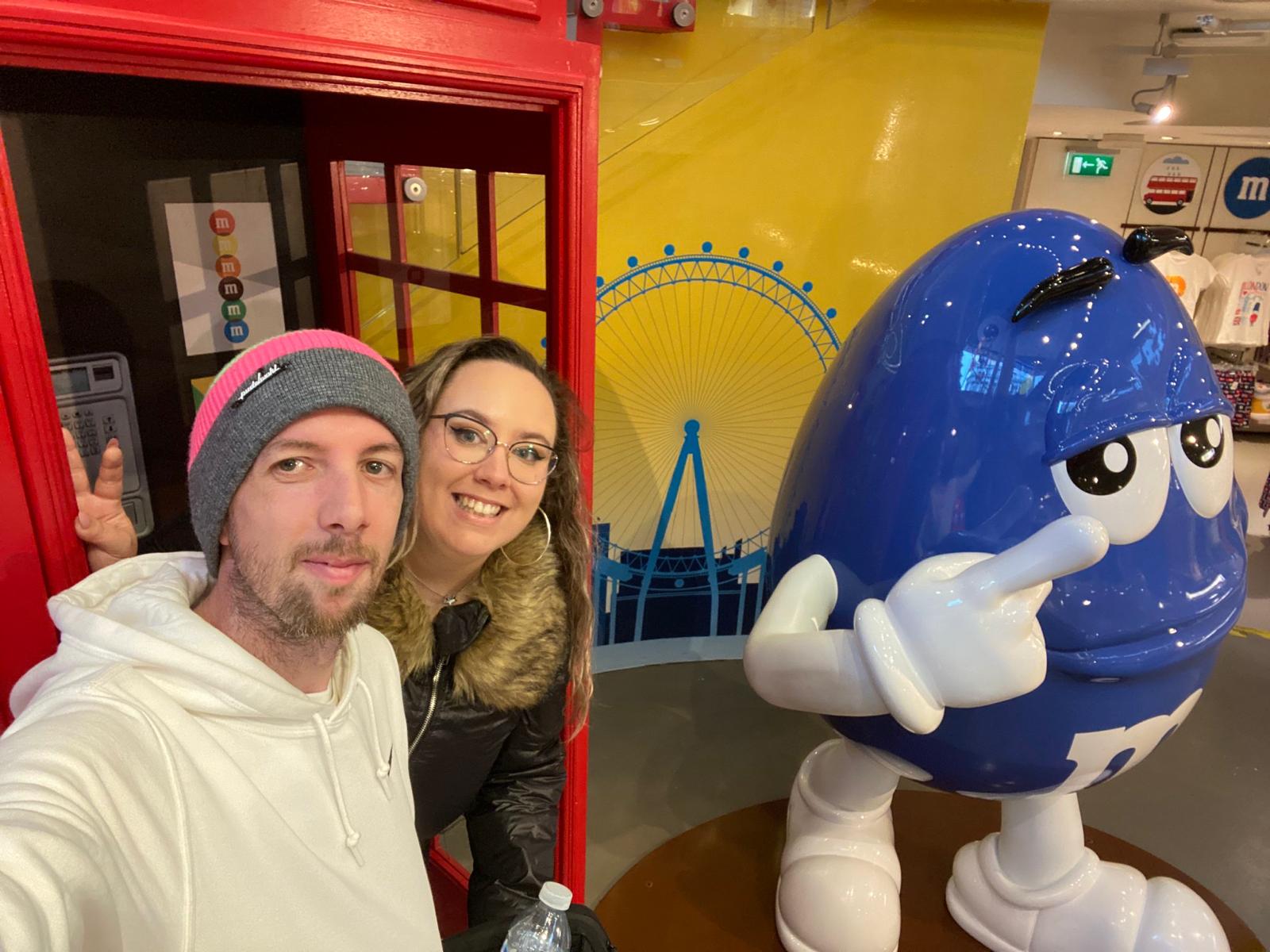Ancor y Paloma en Londres - M&Ms World